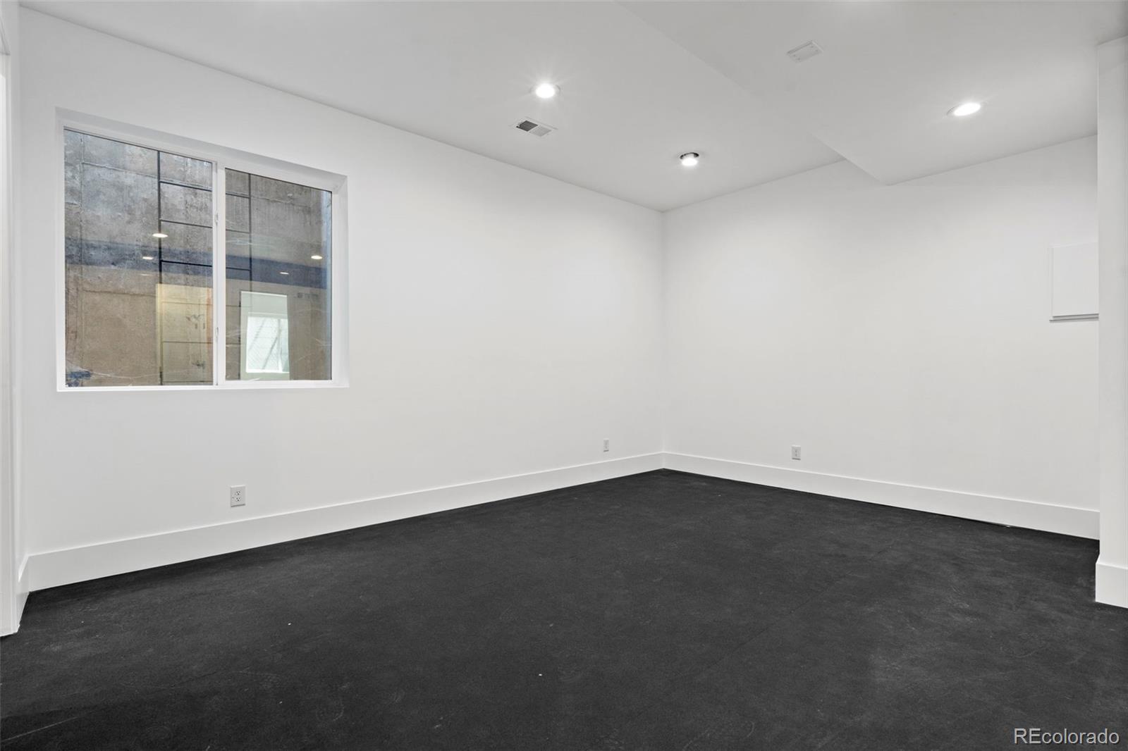 959 S Vine Street Denver CO 80209