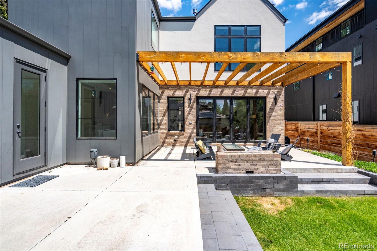 959 S Vine Street Denver CO 80209