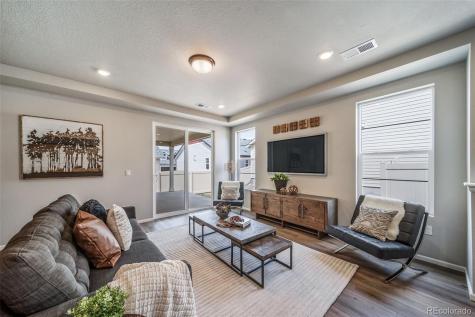 21927 E 51st Drive Aurora CO 80019