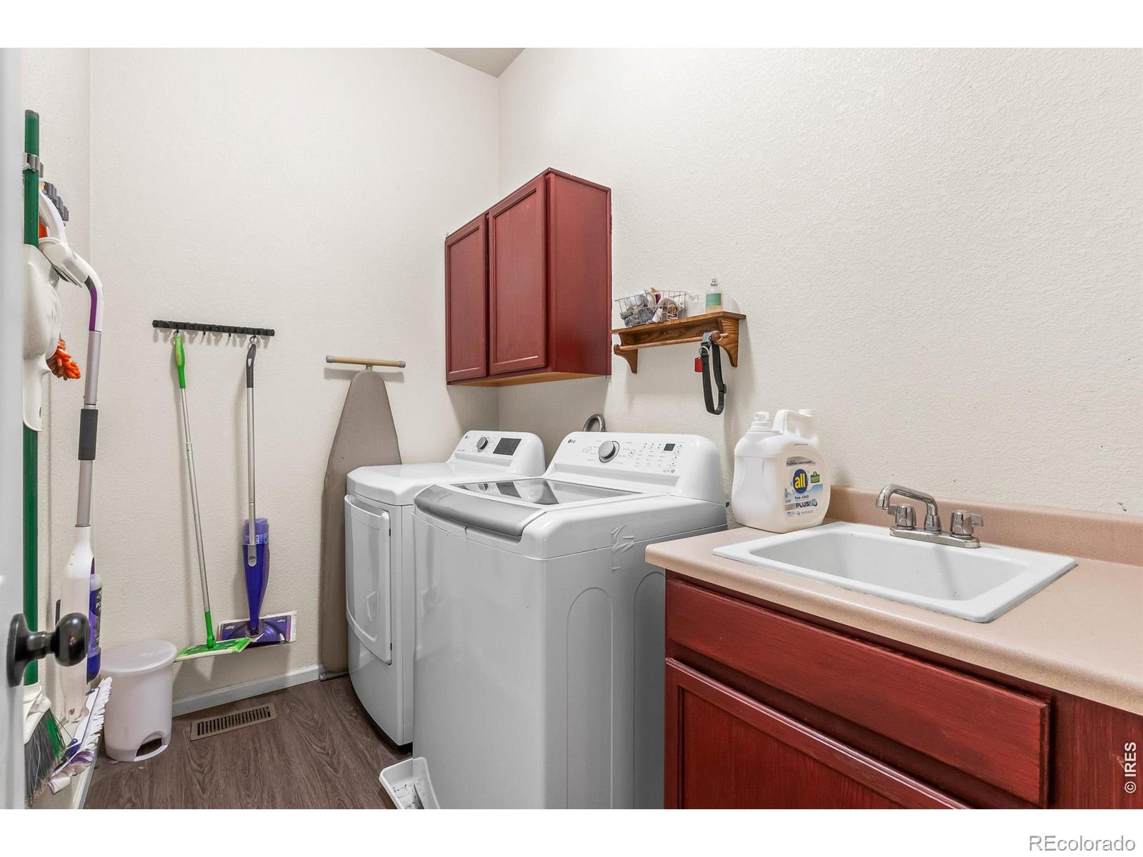1710 Polo Way Longmont CO 80504