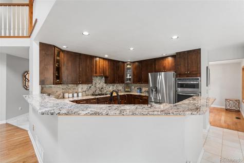 4852 S Carson Street Aurora CO 80015