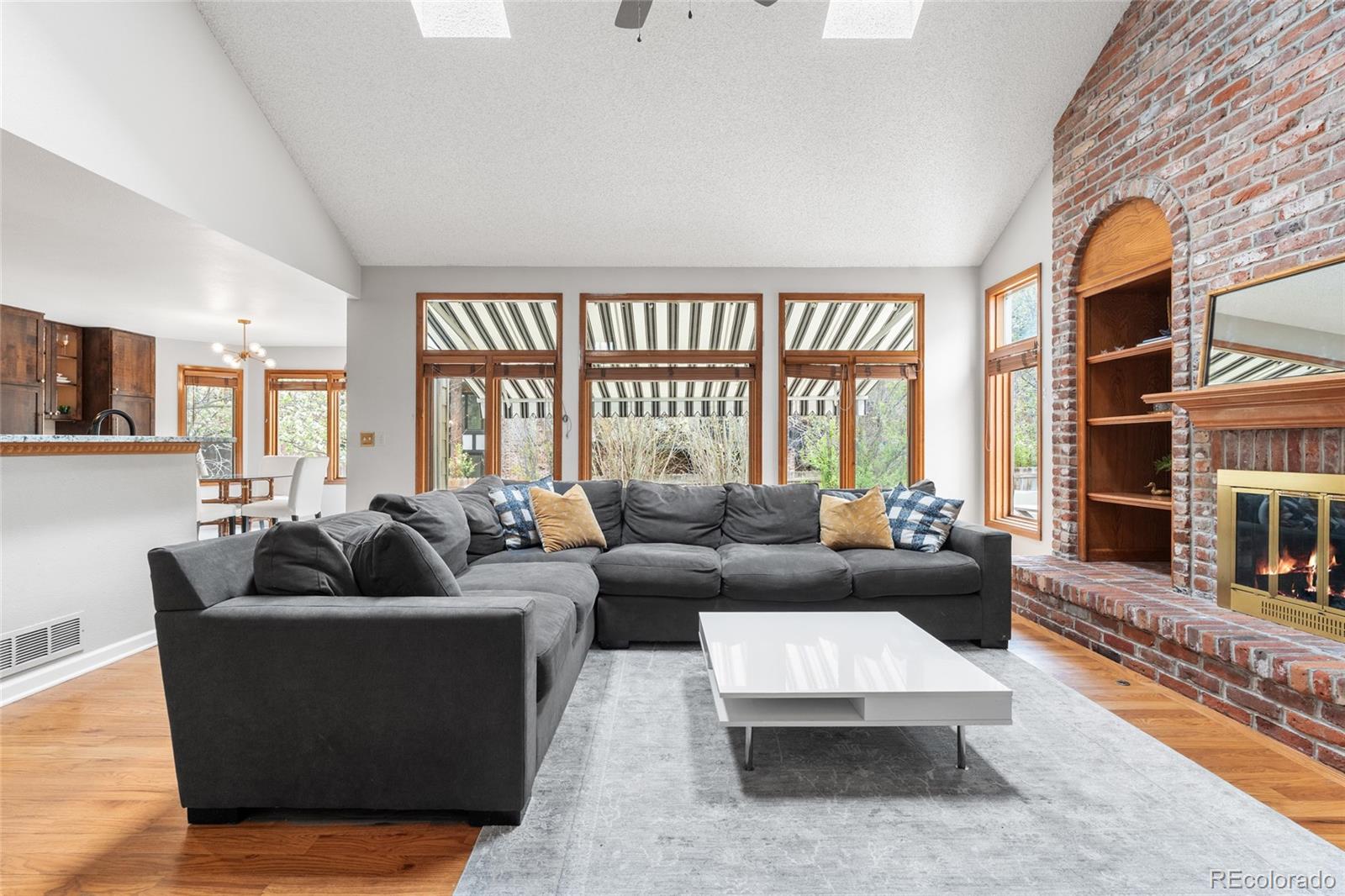 4852 S Carson Street Aurora CO 80015