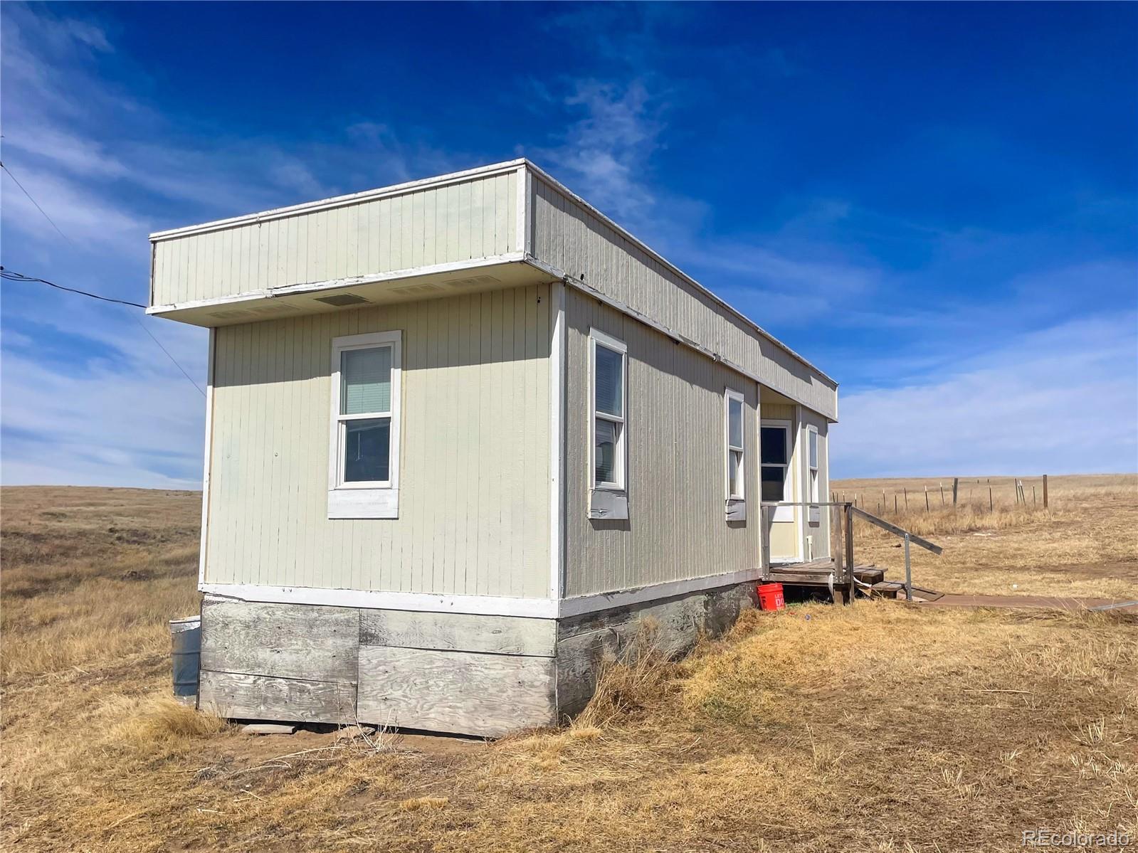 45005 E Maplewood Drive Bennett CO 80102