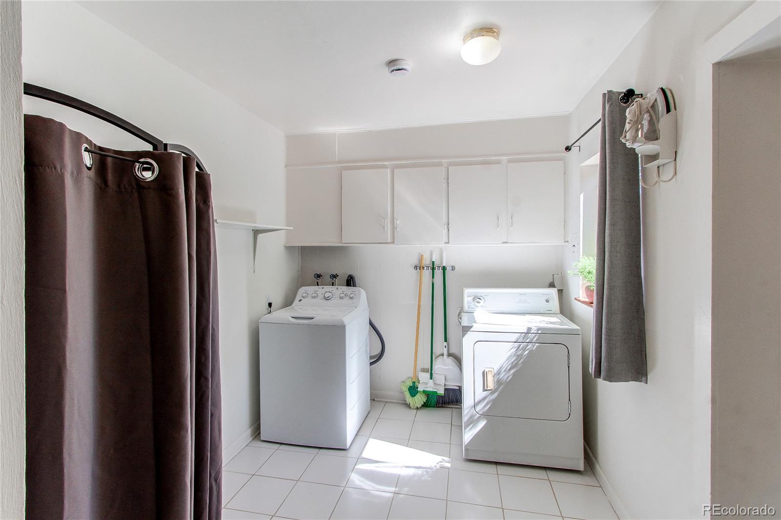 1074 Elmira Street Aurora CO 80010