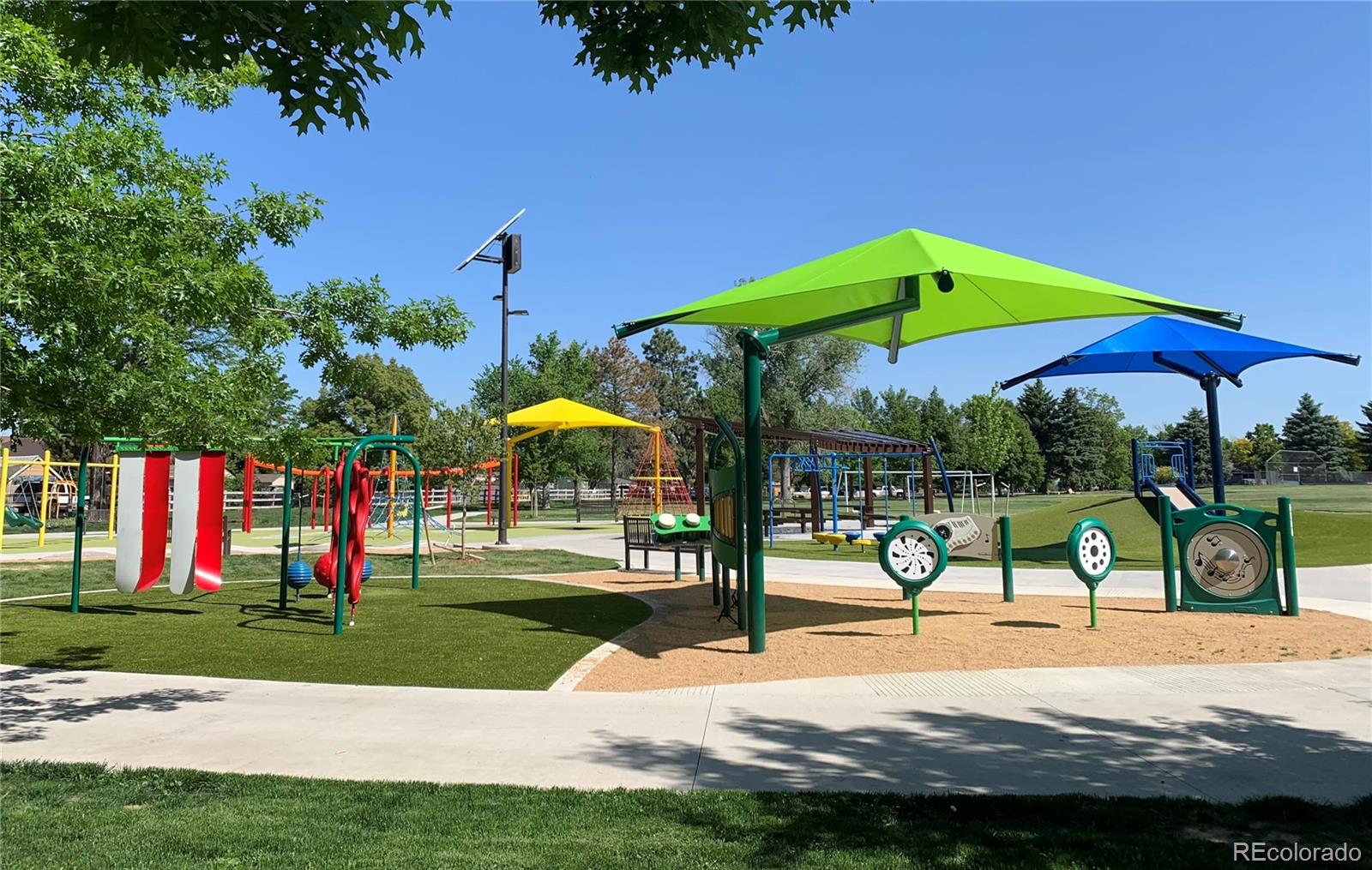 1074 Elmira Street Aurora CO 80010