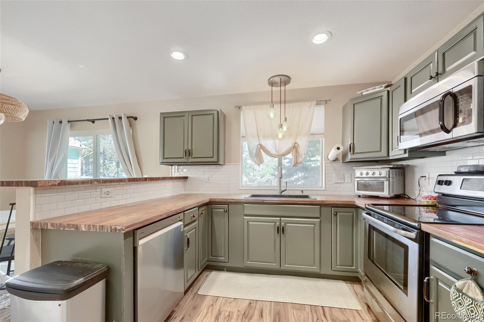 8746 Cloverleaf Circle Parker CO 80134