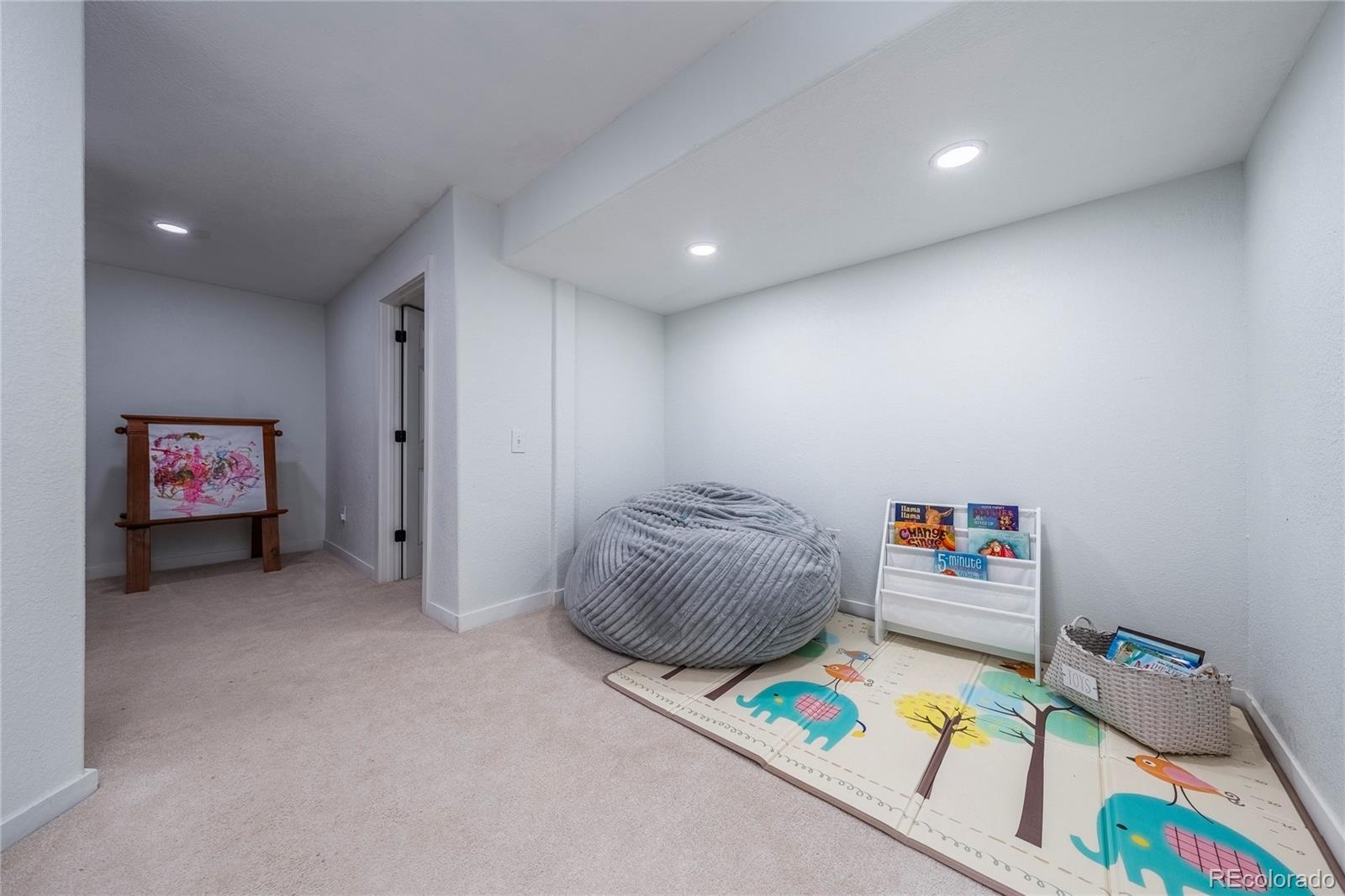 955 Independence Street Lakewood CO 80215