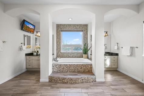 7120 Forest Ridge Circle Castle Pines CO 80108