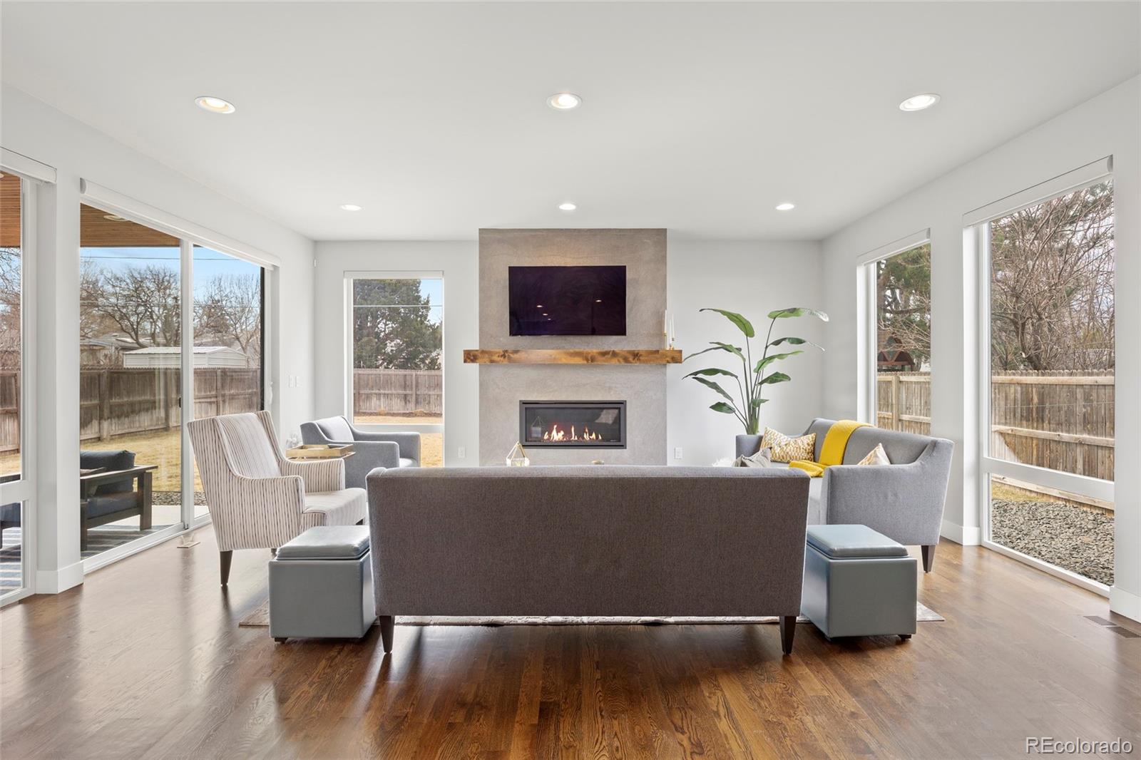 3083 S Cherry Way Denver CO 80222