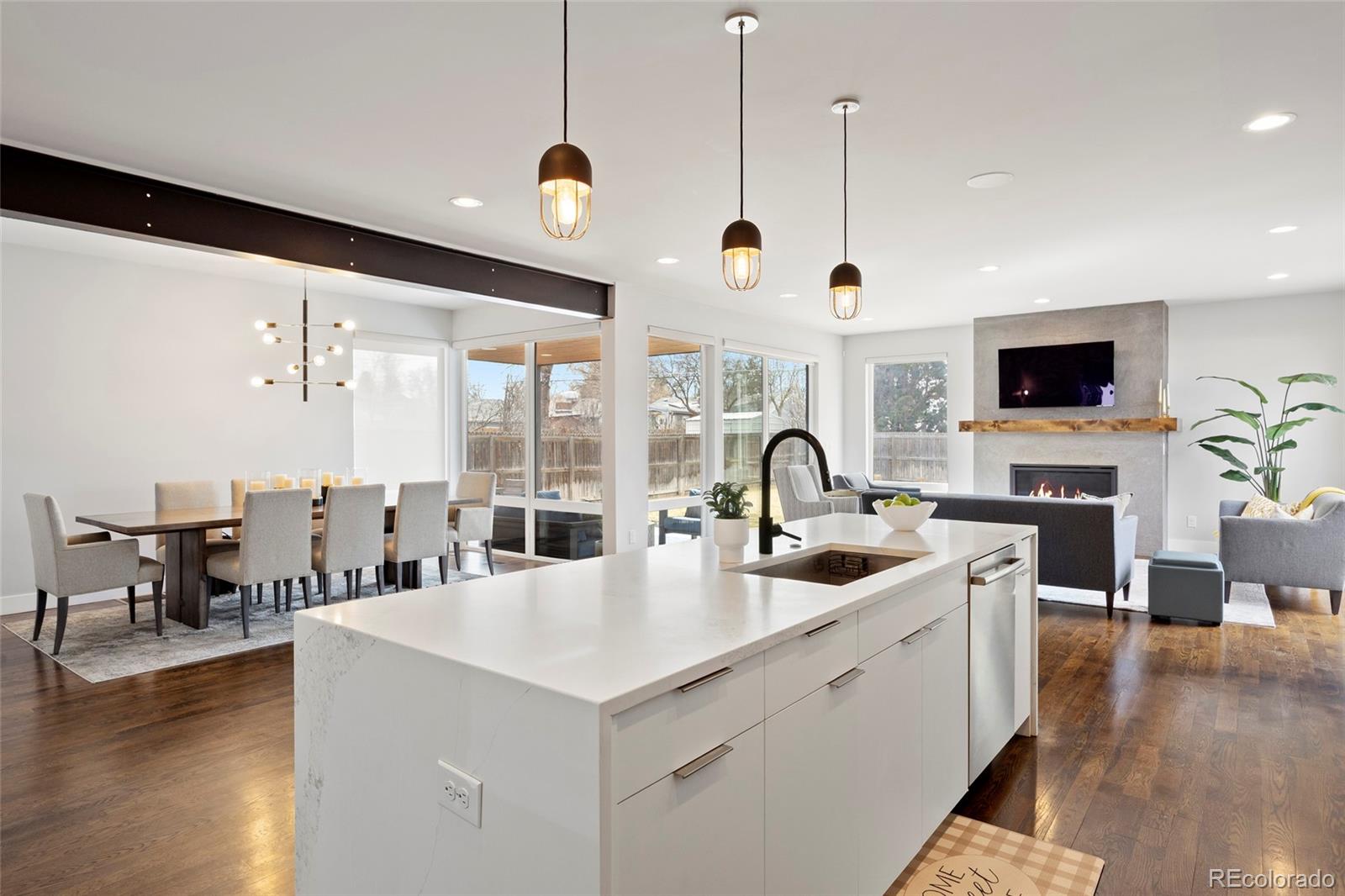 3083 S Cherry Way Denver CO 80222