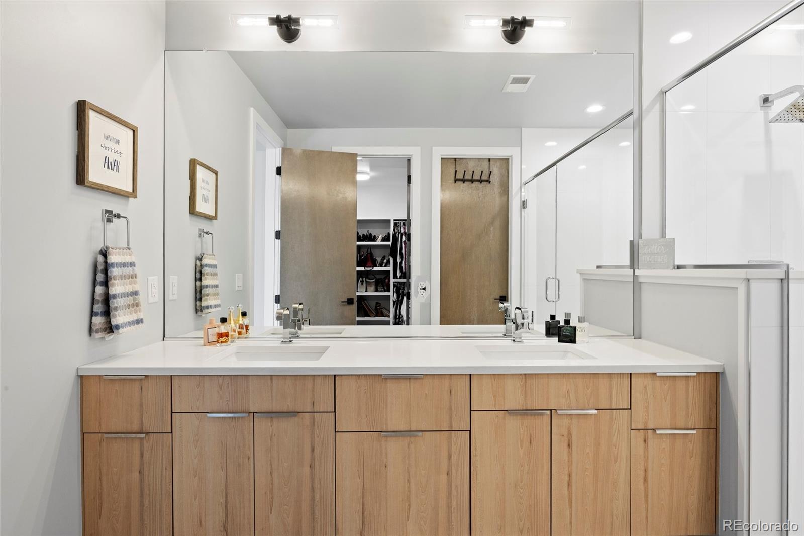 3083 S Cherry Way Denver CO 80222