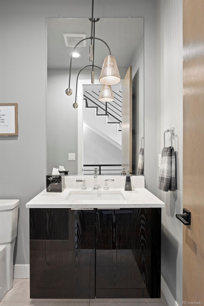 3083 S Cherry Way Denver CO 80222