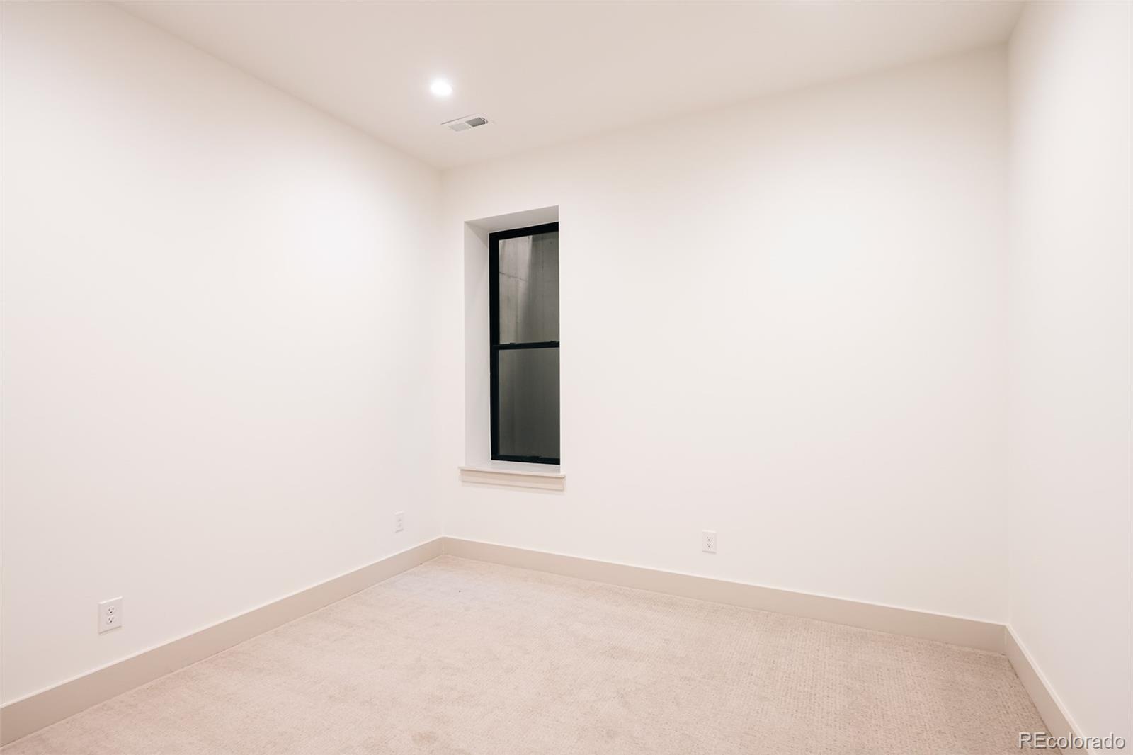 2751 Curtis Street Denver CO 80205
