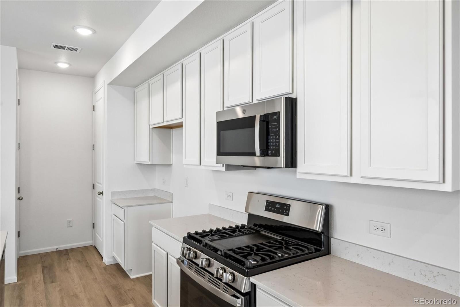 542 Pagosa Street Aurora CO 80017