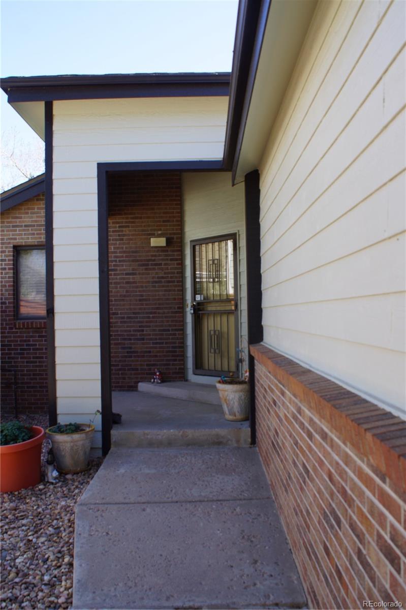 11183 E Baltic Place Aurora CO 80014