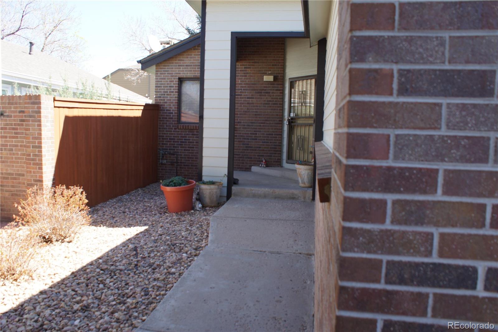 11183 E Baltic Place Aurora CO 80014
