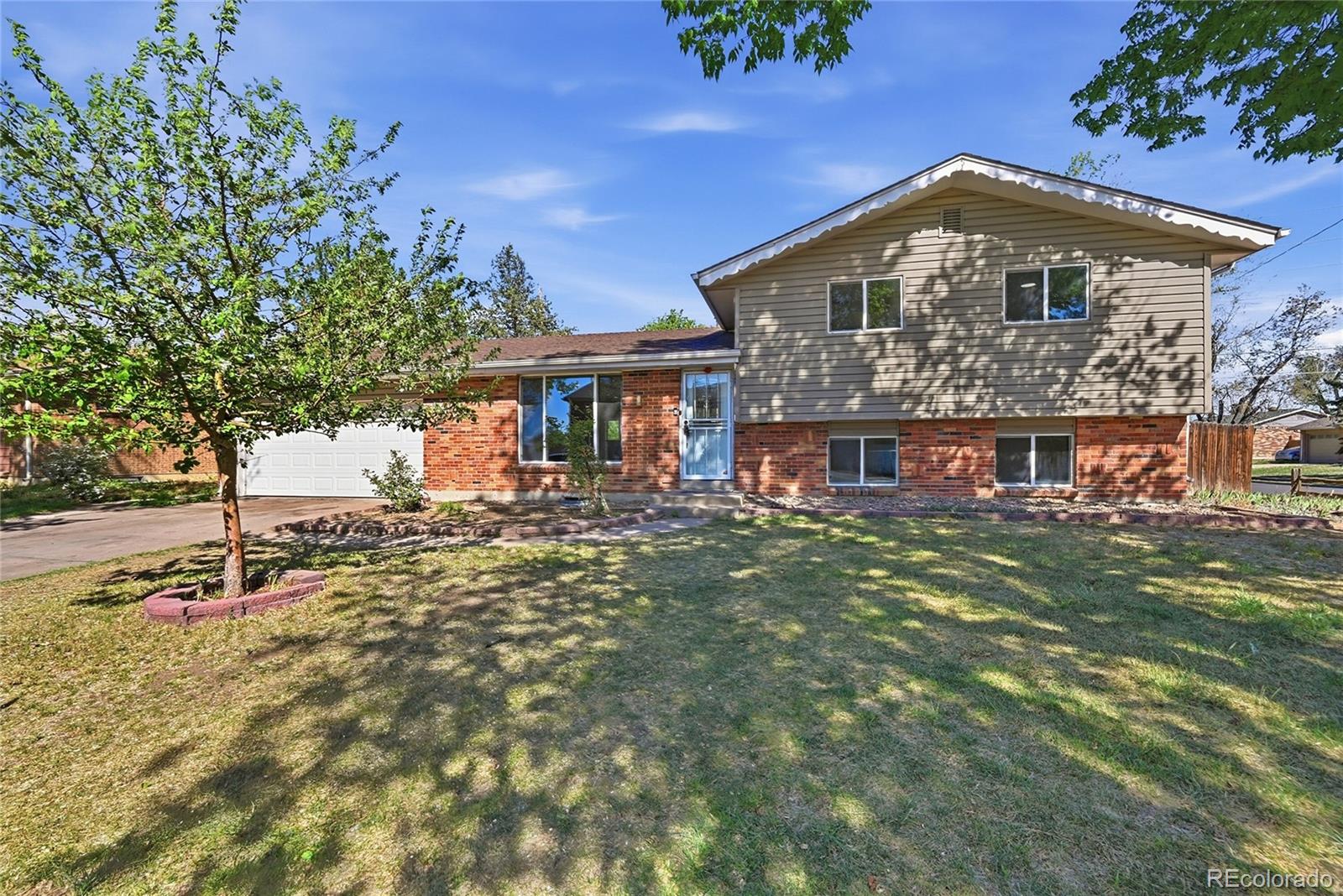 994 S Victor Way Aurora CO 80012