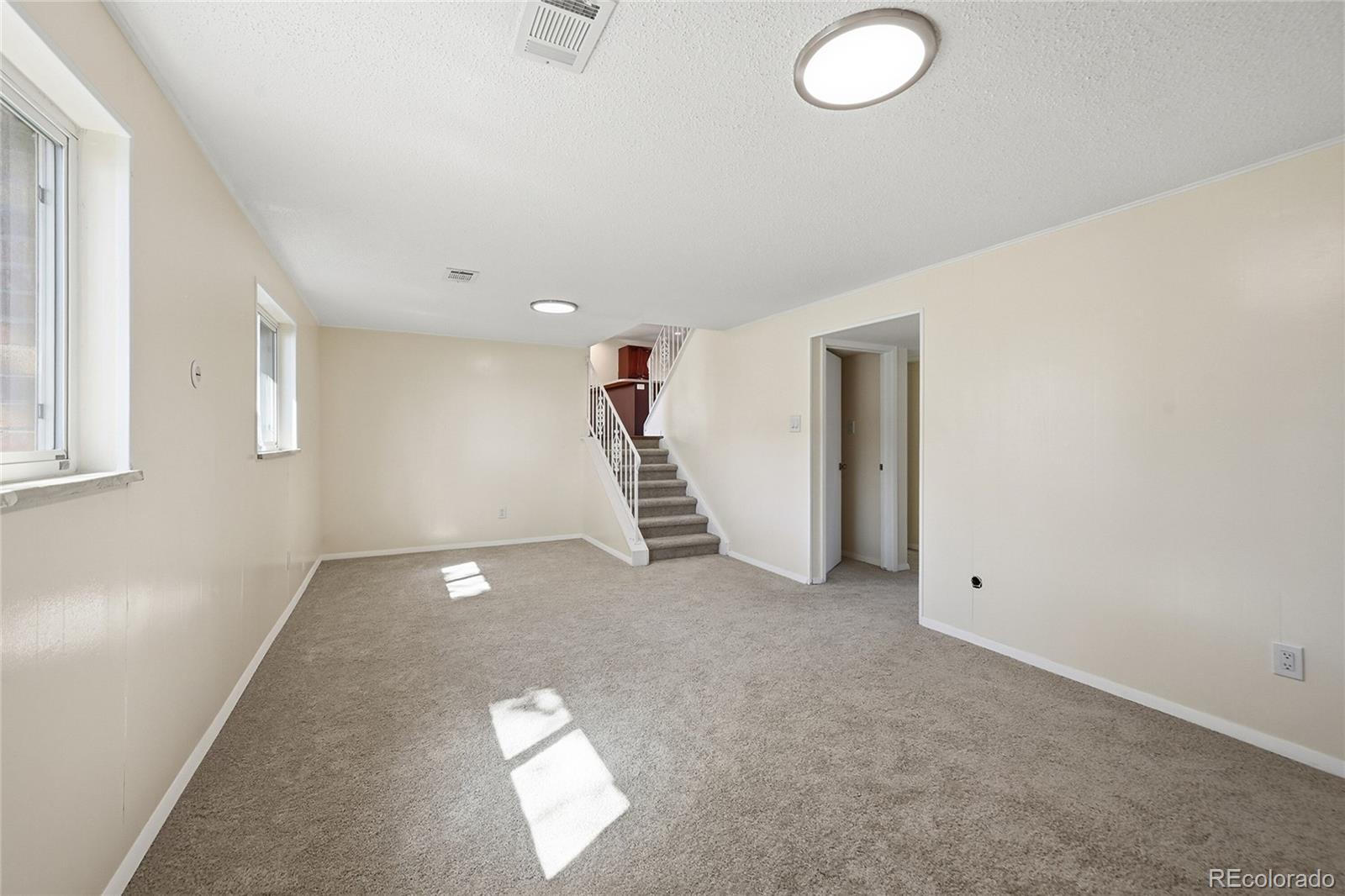 994 S Victor Way Aurora CO 80012