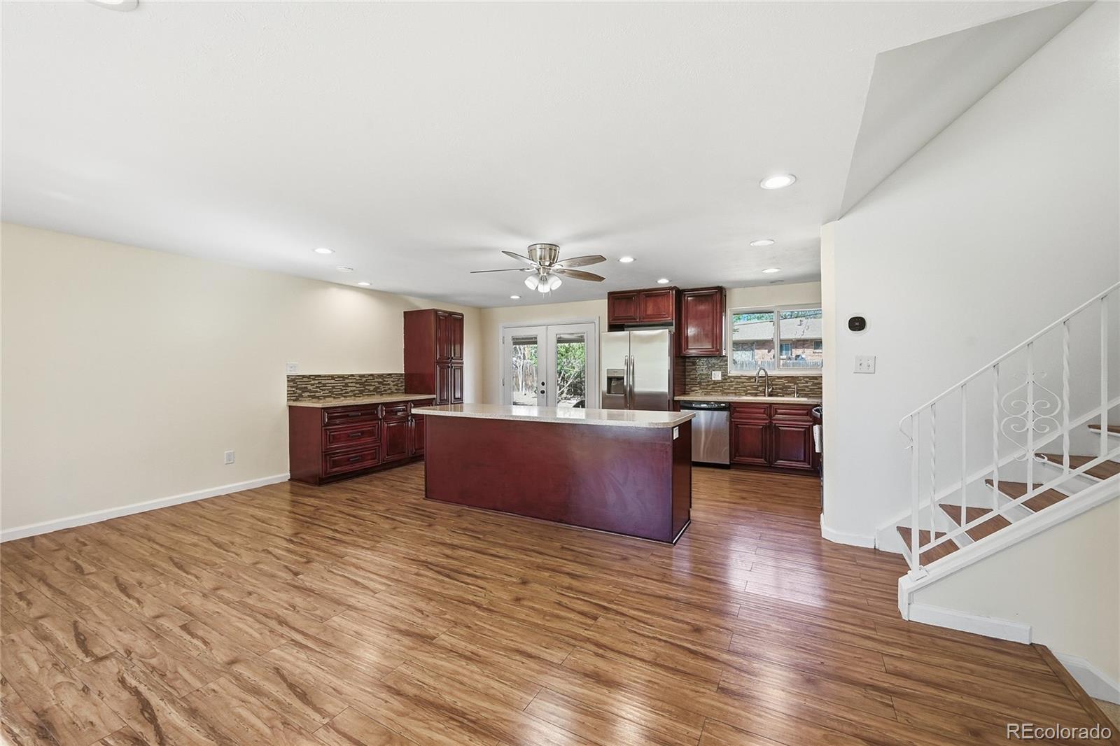 994 S Victor Way Aurora CO 80012