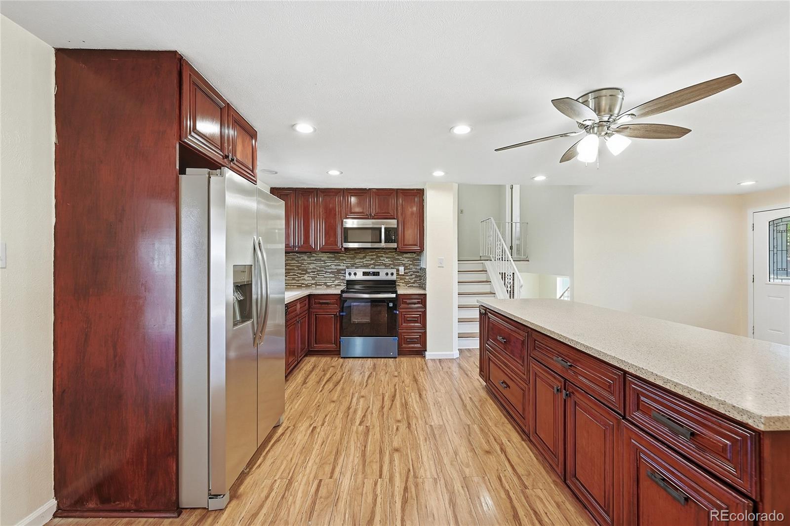 994 S Victor Way Aurora CO 80012