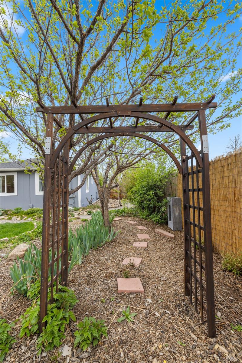 835 S Shoshone Street Denver CO 80223