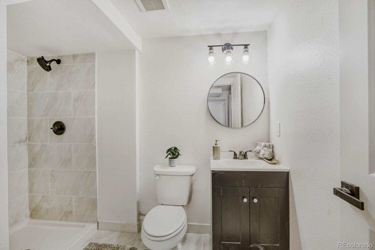 229 W 81st Place Denver CO 80221