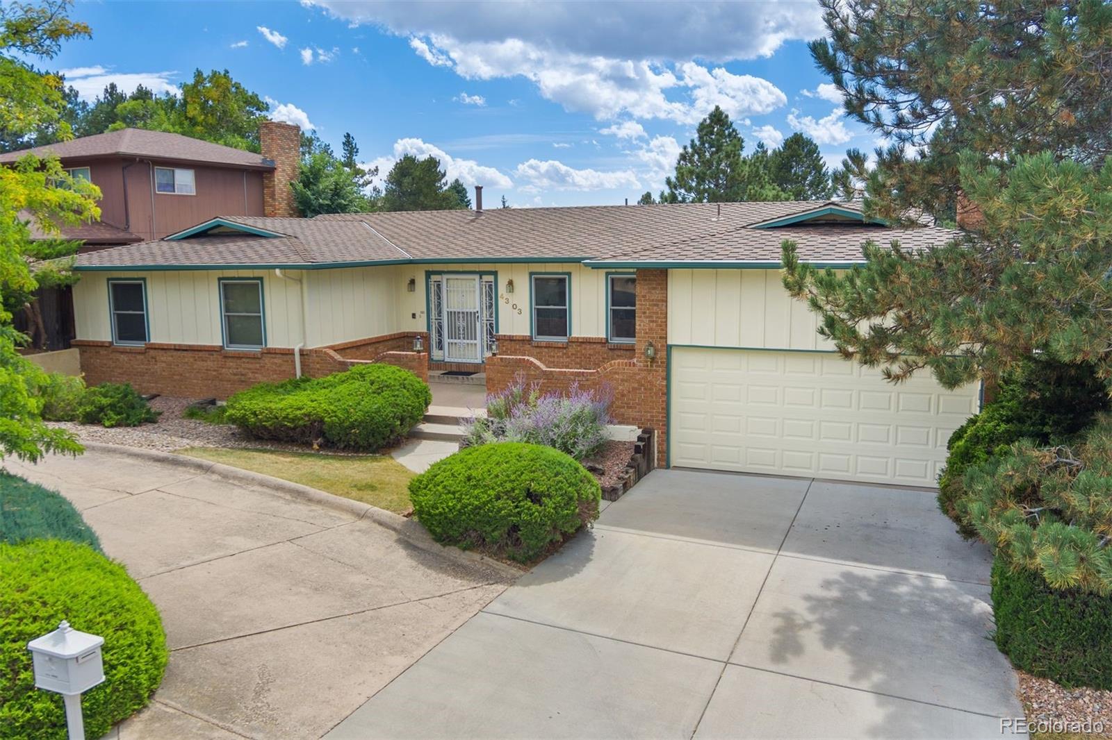 4303 Roundtree Court Colorado Springs CO 80915
