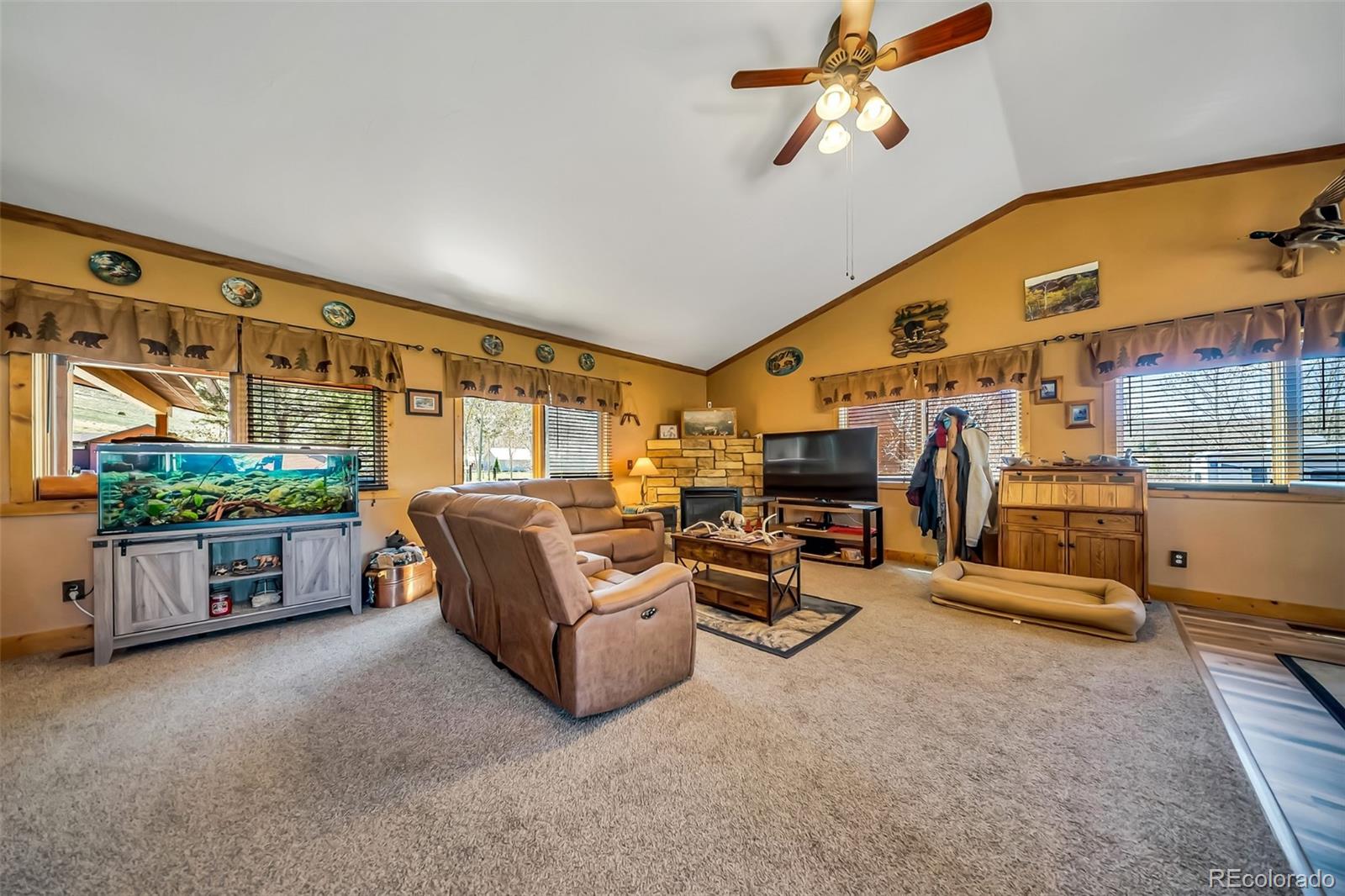 305 E Moffat Avenue Hot Sulphur Springs CO 80451