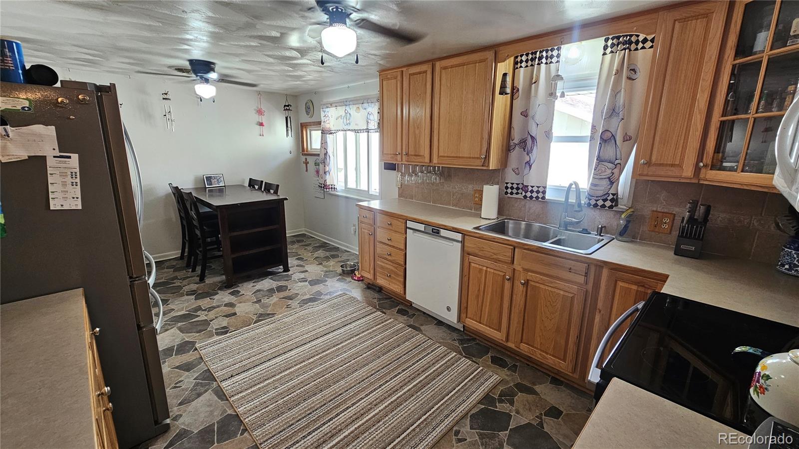 527 Elm Street Fort Morgan CO 80701