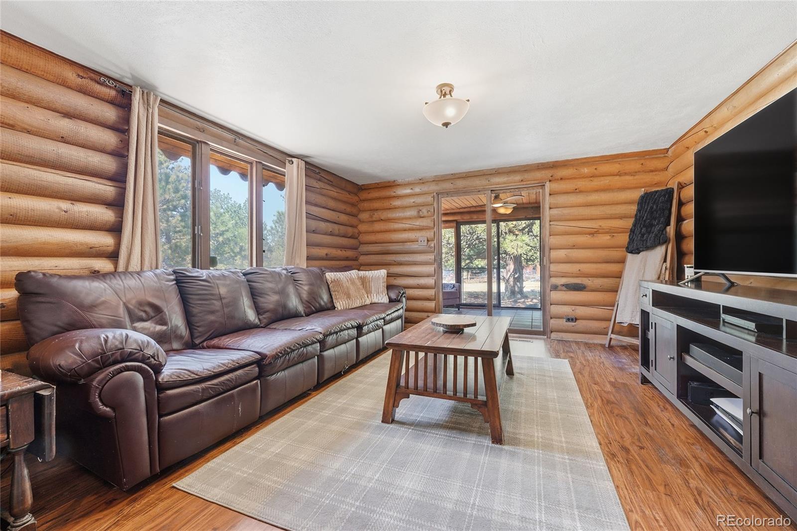 35733 Whispering Pine Elizabeth CO 80107