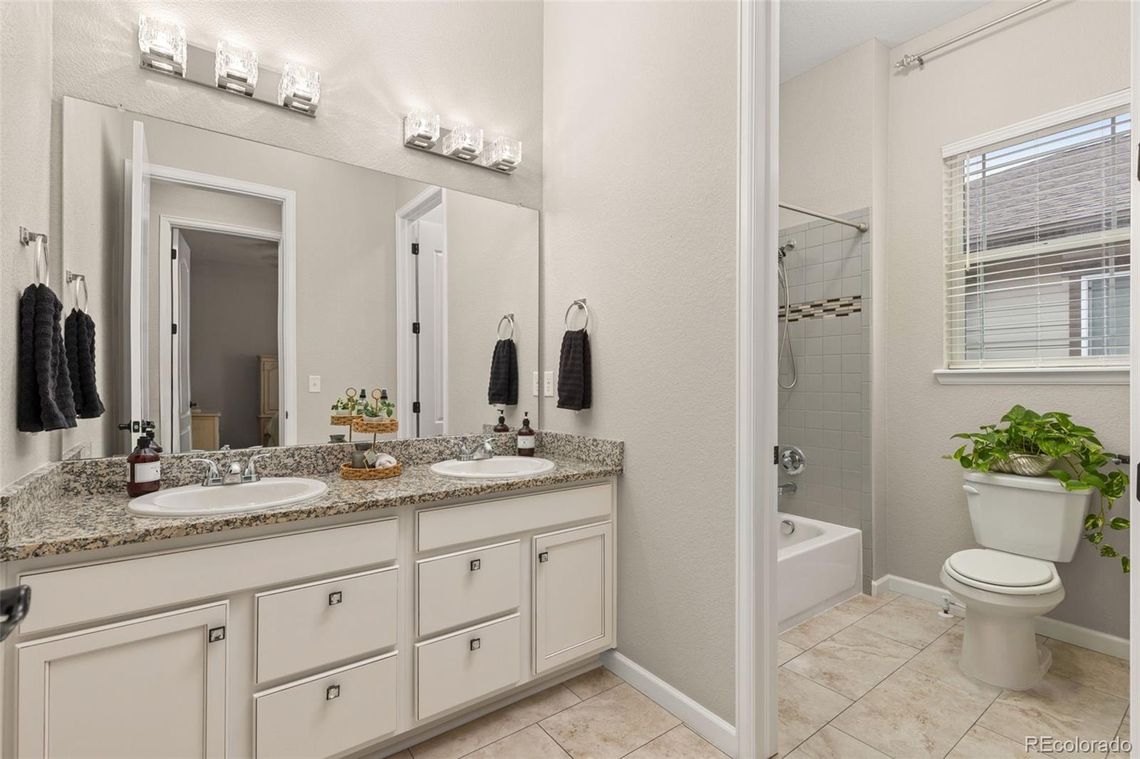 26743 E Peakview Place Aurora CO 80016