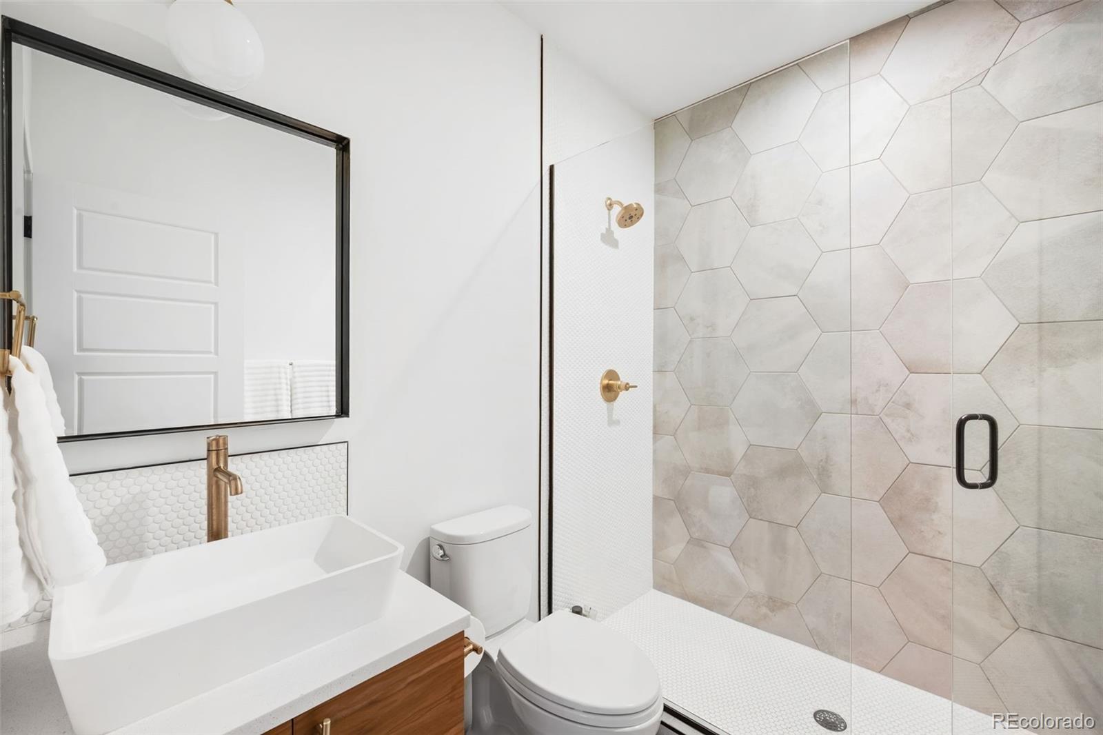 3275 S Clermont Street Denver CO 80222