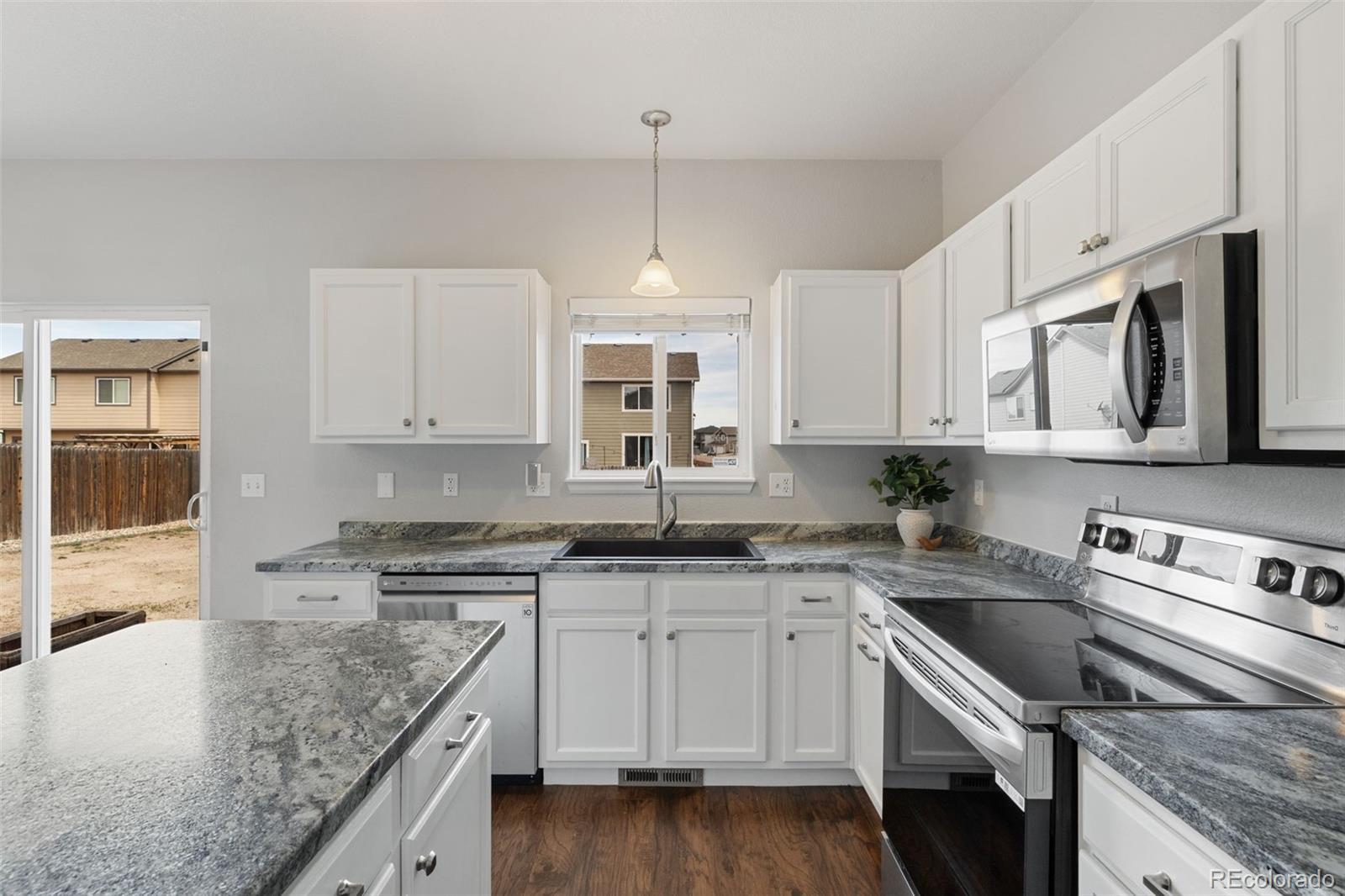 7935 Superior Hill Place Colorado Springs CO 80908