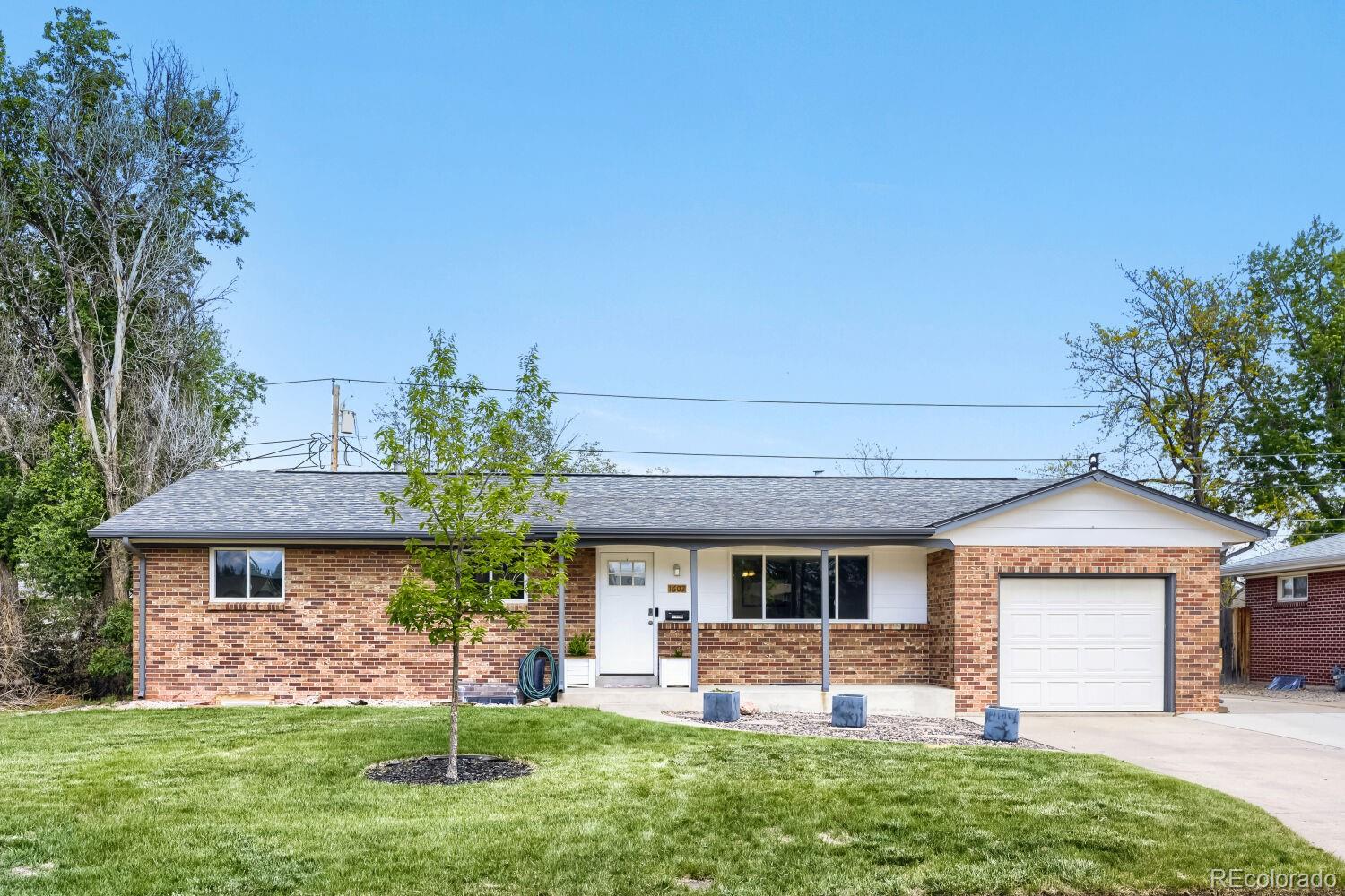 1602 S Everett Street Lakewood CO 80232