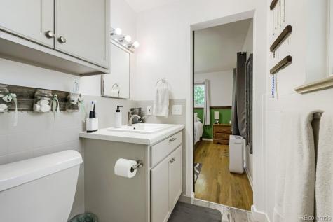 1602 S Everett Street Lakewood CO 80232
