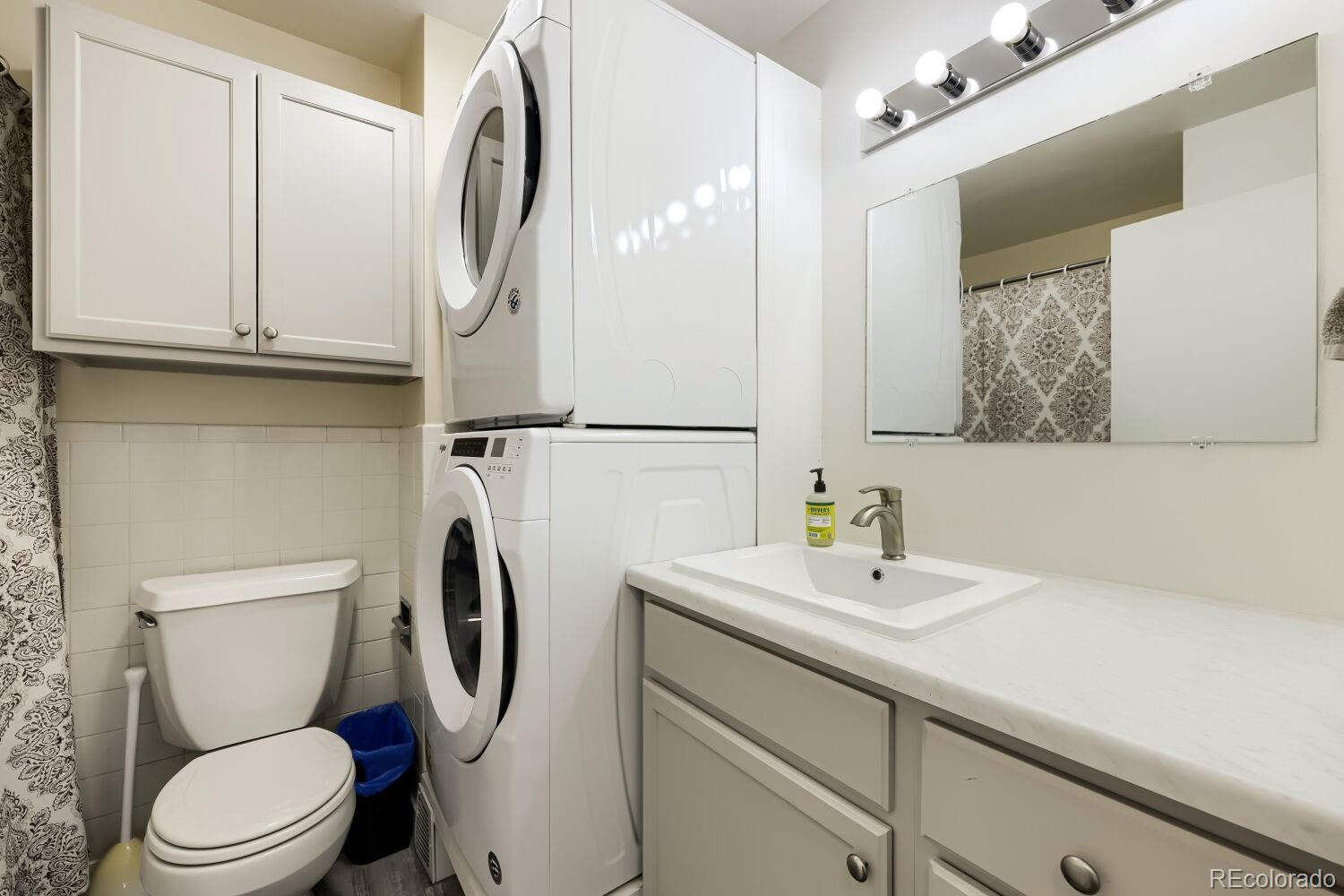 1602 S Everett Street Lakewood CO 80232