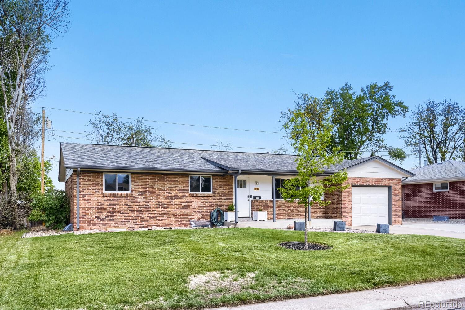 1602 S Everett Street Lakewood CO 80232