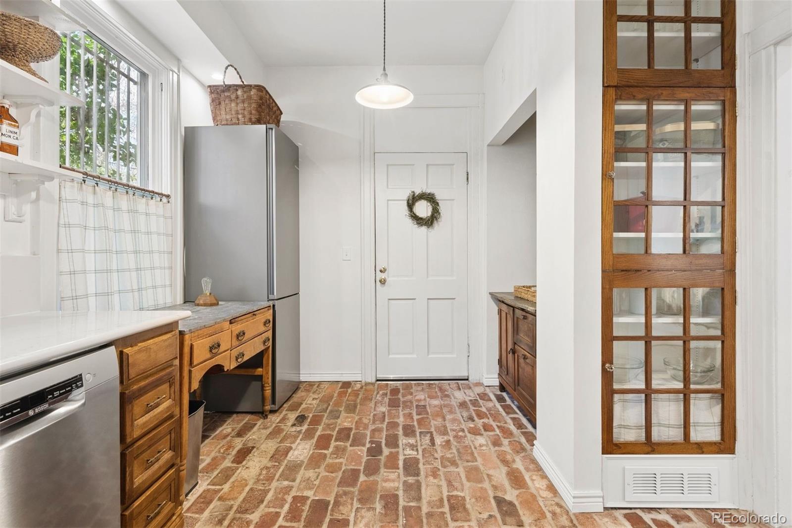 576 N Franklin Street Denver CO 80218