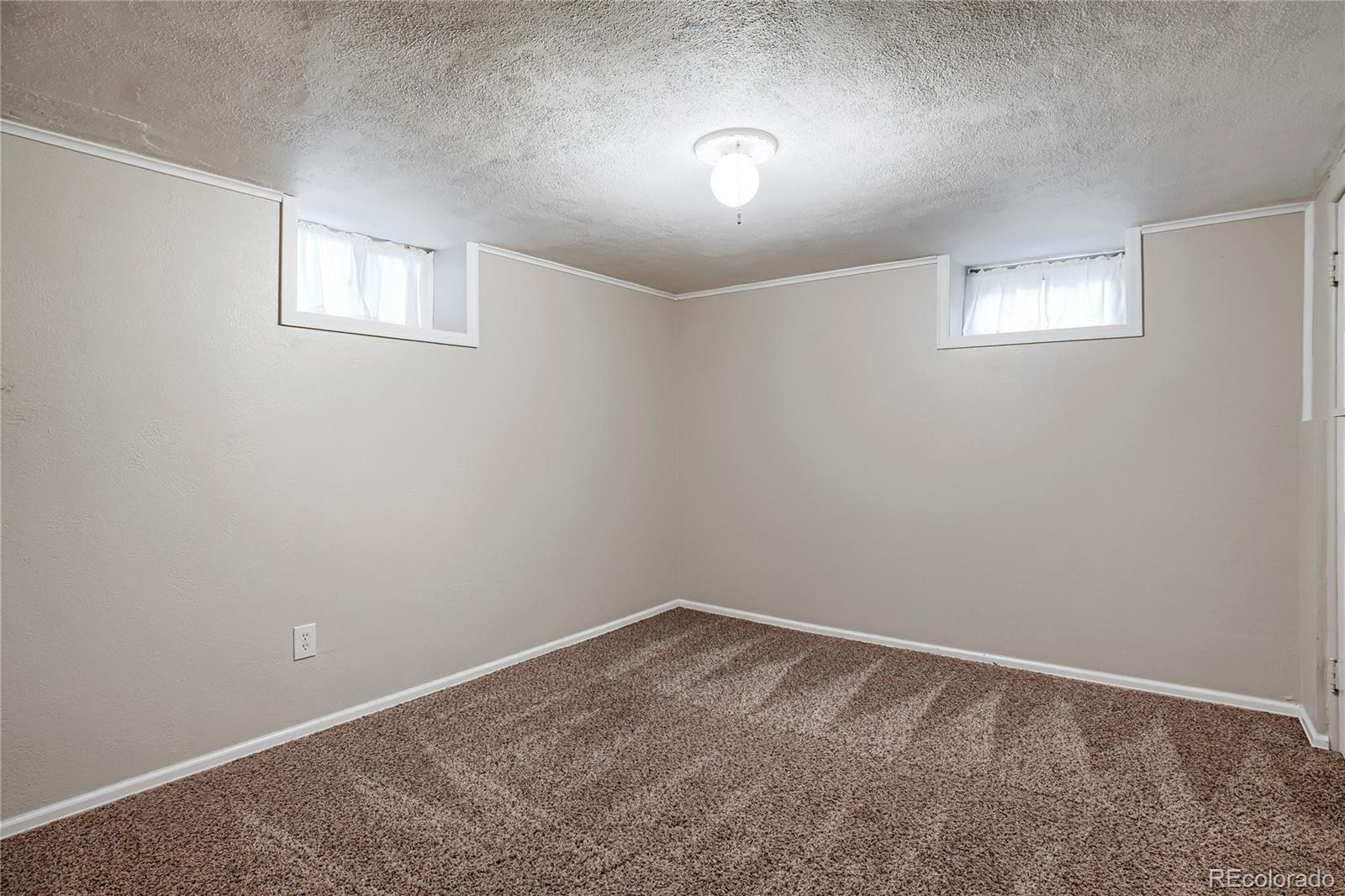 2922 W 39th Avenue Denver CO 80211