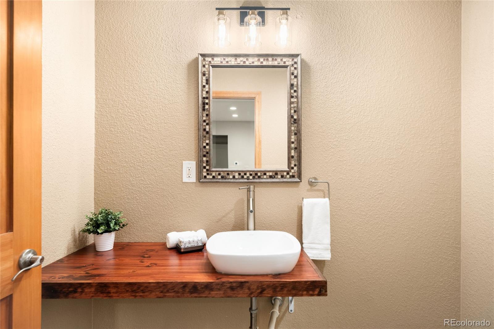19319 W 57th Place Golden CO 80403