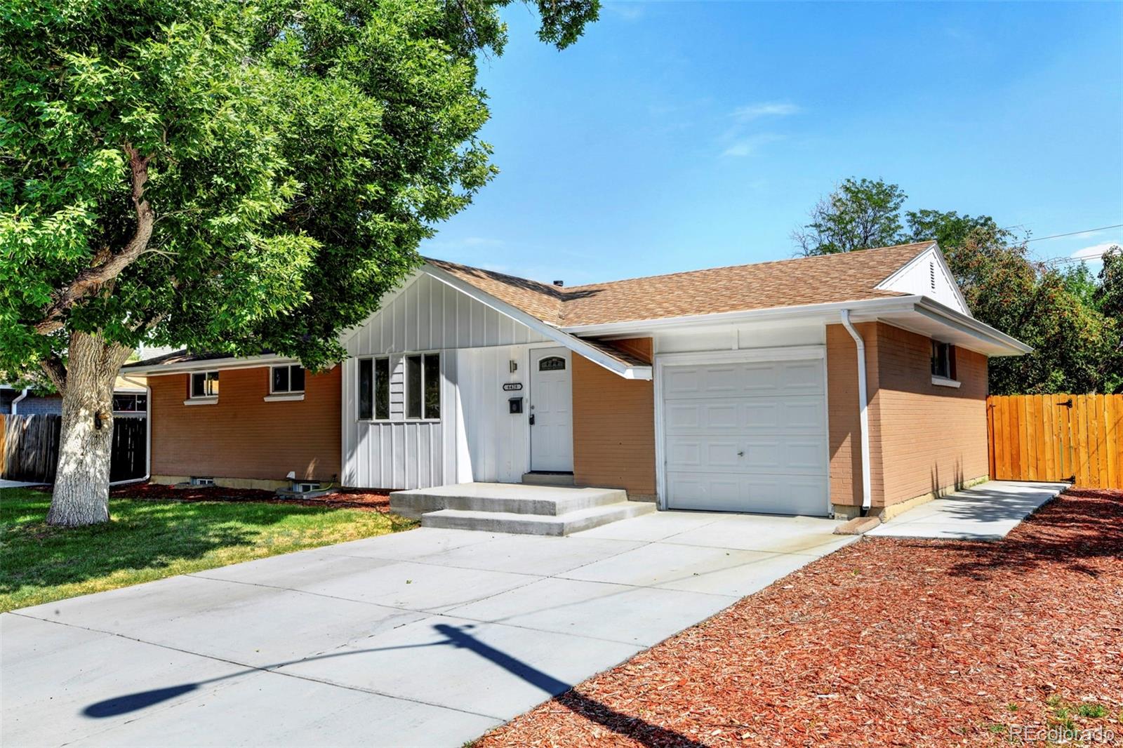 6428 S Steele Street Centennial CO 80121