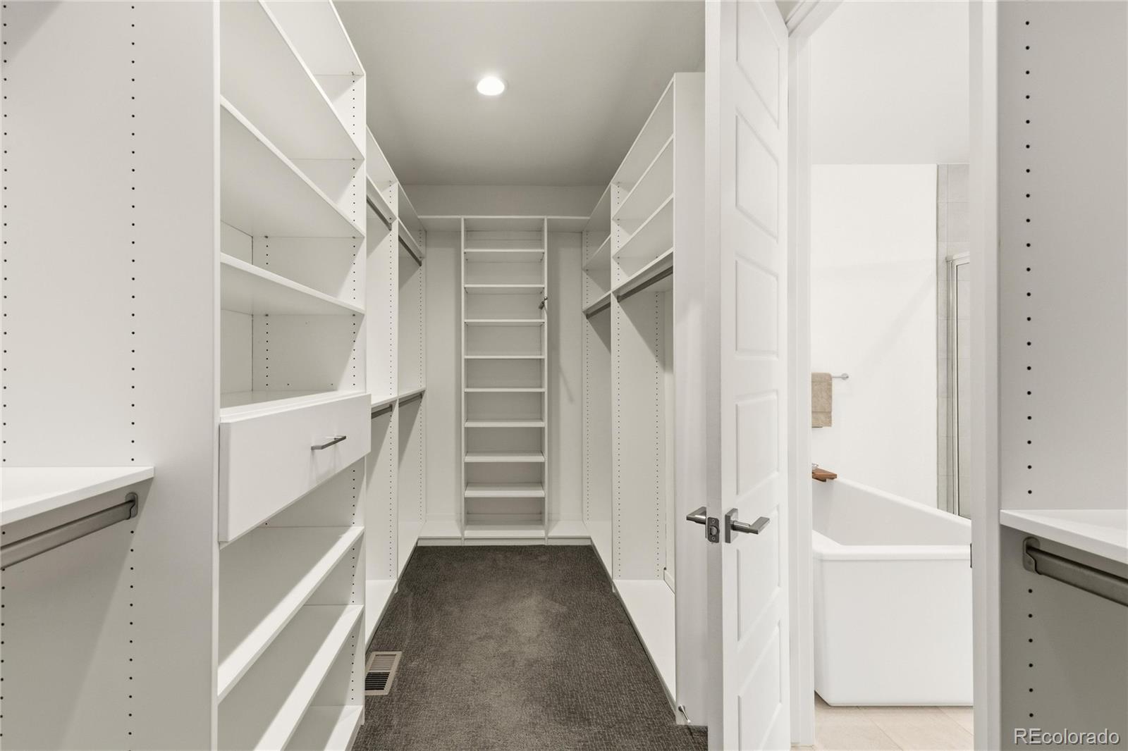 6121 Chester Street Denver CO 80238
