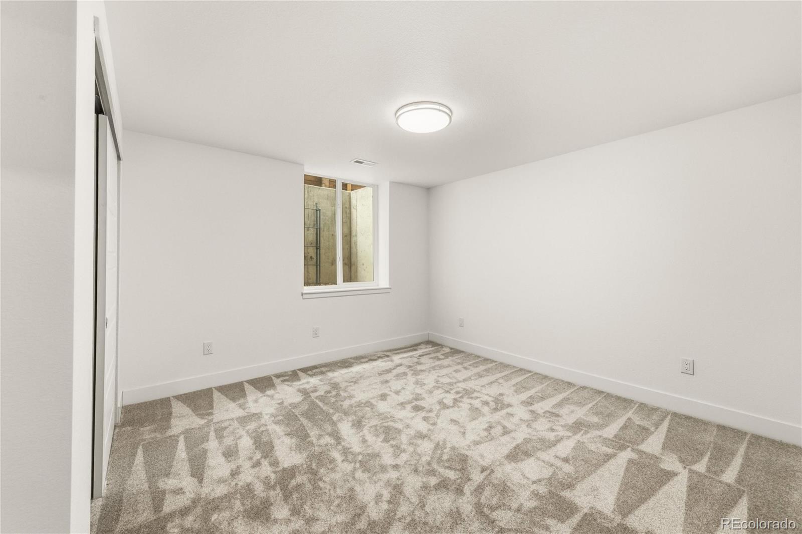 6121 Chester Street Denver CO 80238