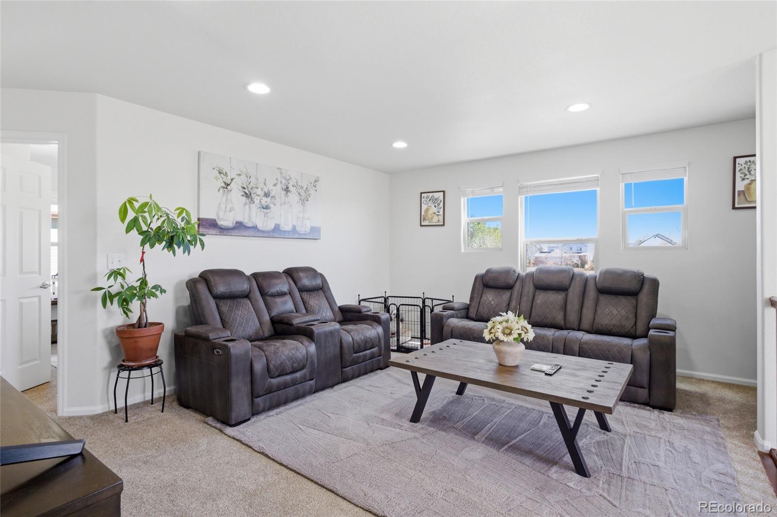 161 N Elk Court Aurora CO 80018