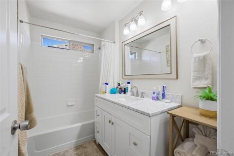 161 N Elk Court Aurora CO 80018