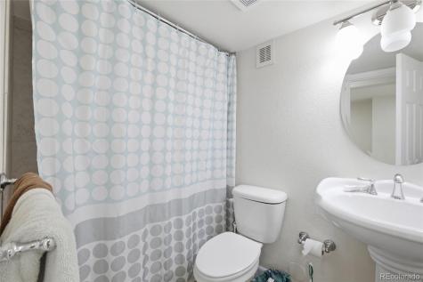 161 N Elk Court Aurora CO 80018