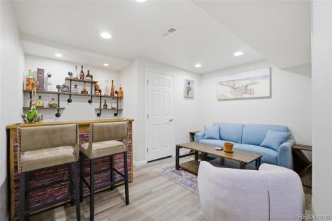 161 N Elk Court Aurora CO 80018