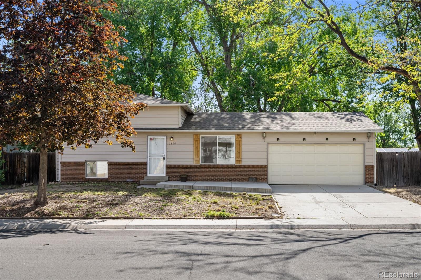 3266 S Helena Street Aurora CO 80013