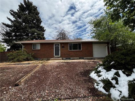 906 S Moline Street Aurora CO 80012