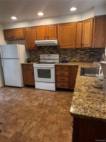 906 S Moline Street Aurora CO 80012